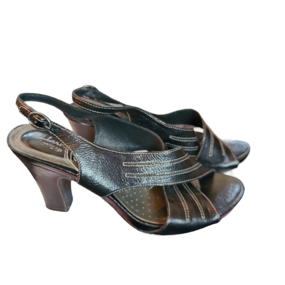 Clarks Artisan active air size 6 1/2 - Picture 2 of 4